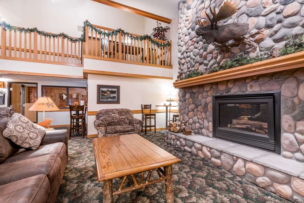 Moose Lake Lodge & Suites ภายใน รูปภาพ