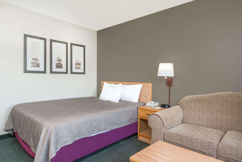 Moose Lake Lodge & Suites ห้อง รูปภาพ