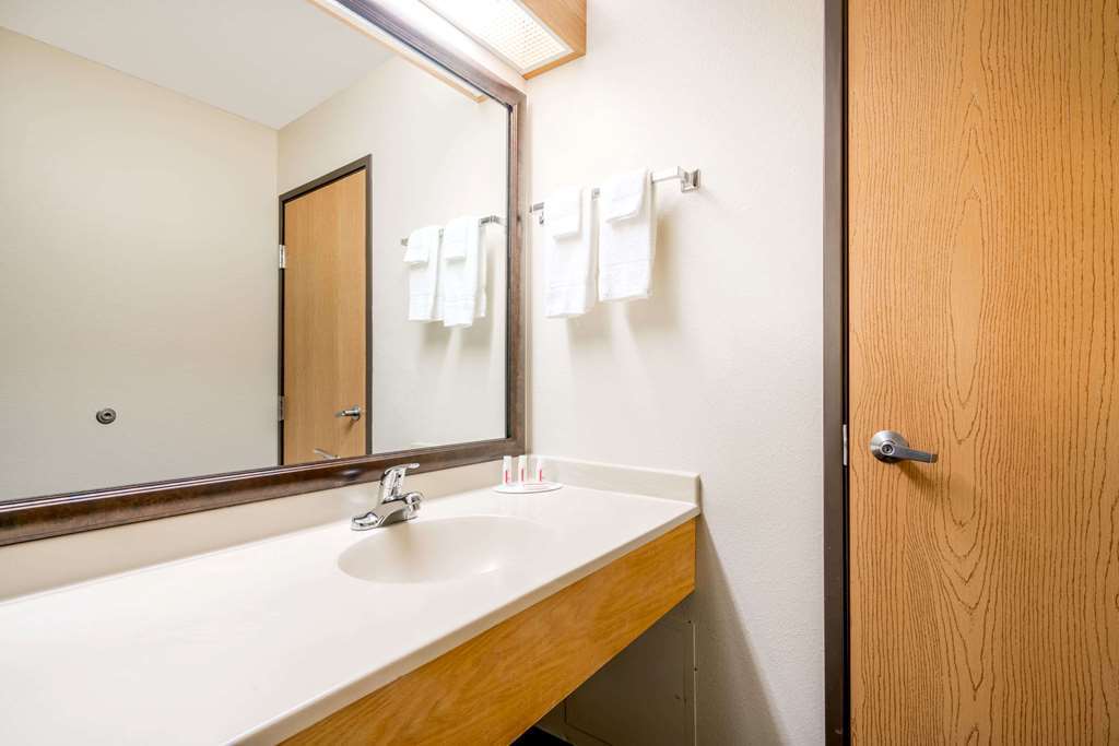 Moose Lake Lodge & Suites ห้อง รูปภาพ